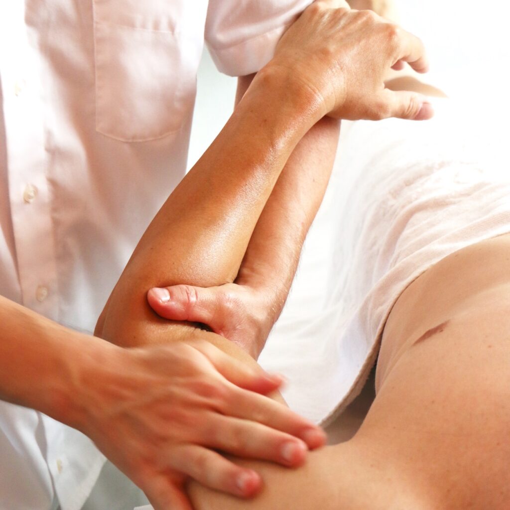 Massage du bras - séance de massage médical à Lausanne