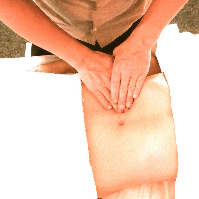 Massage de l'abdomen - séance de massage médical à Lausanne
