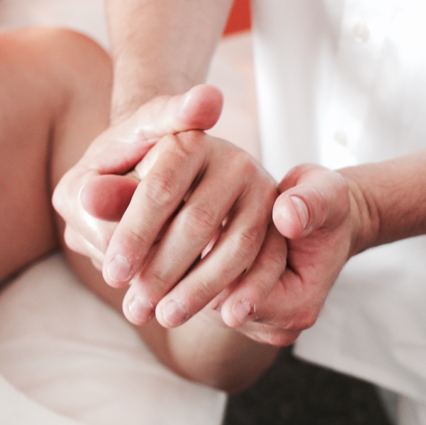 Soins & prestations,soins et massages,massage classique,drainage lymphatique manuel,massage du tissu conjonctif,masseur médical à Lausanne,massage thérapeutique,réhabilitation,thérapie manuelle